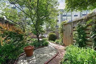 1233 E St SE, Washington, DC 20003 - Photo 27