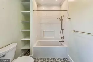 524 10th St SE, Washington, DC 20003 - Photo 29