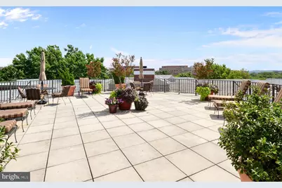 2500 Q Street NW #529, Washington, DC 20007 - Photo 33