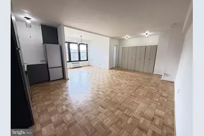 2500 Q Street NW #529, Washington, DC 20007 - Photo 9