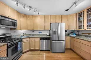 4840 MacArthur Blvd NW, Washington, DC 20007 - Photo 9