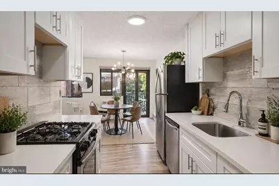 2325 42nd Street NW #420, Washington, DC 20007 - Photo 11