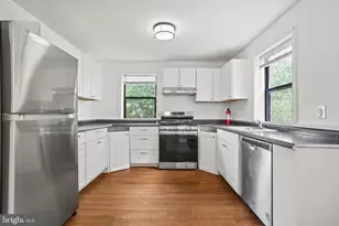 3281 15th Pl SE, Washington, DC 20020 - Photo 9