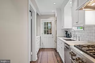3701 Jocelyn St NW, Washington, DC 20015 - Photo 17