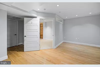 1109 M Street NW #1, Washington, DC 20005 - Photo 17