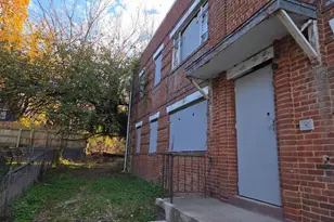4639 Hillside Rd SE, Washington, DC 20019 - Photo 3