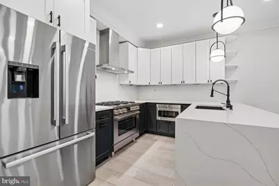 724 Varnum Street NW #1, Washington, DC 20011 - Photo 9