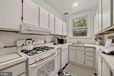 1605 44th Street NW, Washington, DC 20007 - Photo 11