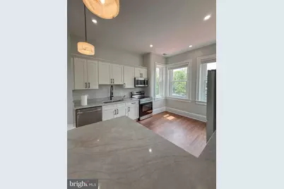 401 8th Street NE #2, Washington, DC 20002 - Photo 3