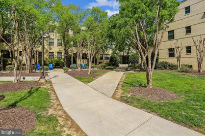 212 Oakwood Street SE #113, Washington, DC 20032 - Photo 5