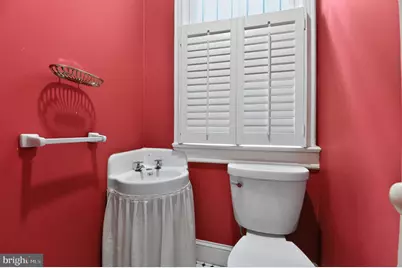 1319 Massachusetts SE, Washington, DC 20003 - Photo 23