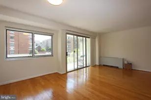 730 24th NW, Washington, DC 20037 - Photo 3