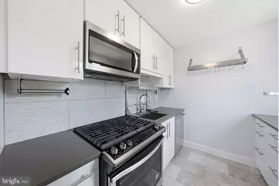2400 41st Street NW #500, Washington, DC 20007 - Photo 9