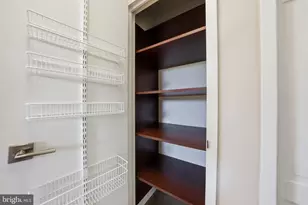 2400 41st St NW, Washington, DC 20007 - Photo 21