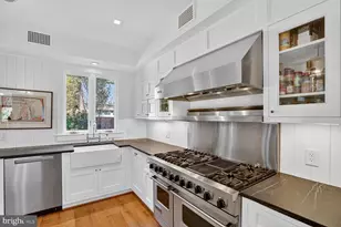 4509 Lowell St NW, Washington, DC 20016 - Photo 17