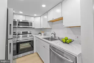 1615 Q St NW, Washington, DC 20009 - Photo 5