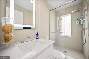 1717 V St NW, Washington, DC 20009 - Photo 25