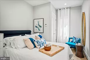 1717 V St NW, Washington, DC 20009 - Photo 9