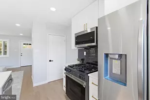 719 Hilltop Terrace SE, Washington, DC 20019 - Photo 15