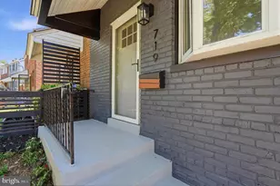 719 Hilltop Terrace SE, Washington, DC 20019 - Photo 7