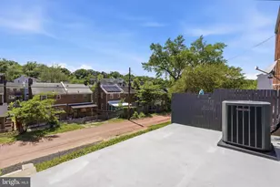 719 Hilltop Terrace SE, Washington, DC 20019 - Photo 17