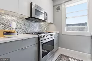 4000 Cathedral Ave NW, Washington, DC 20016 - Photo 11