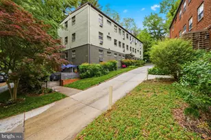 4595 MacArthur Blvd NW, Washington, DC 20007 - Photo 27