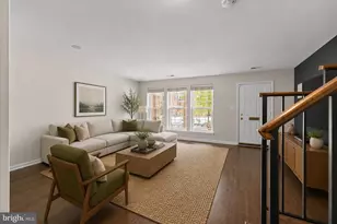 1105 Harvard St NW, Washington, DC 20009 - Photo 3