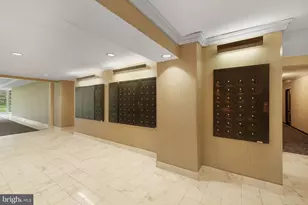 4201 Cathedral Ave NW, Washington, DC 20016 - Photo 37