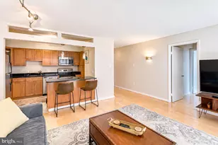 2141 P St NW, Washington, DC 20037 - Photo 3