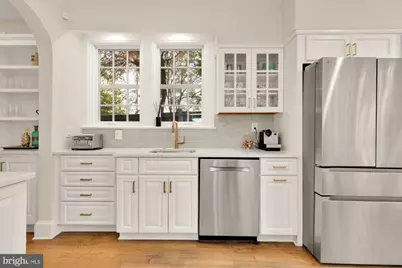 3915 Livingston Street NW, Washington, DC 20015 - Photo 13