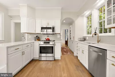 3915 Livingston Street NW, Washington, DC 20015 - Photo 15