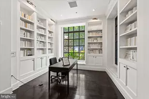 1011 M St NW, Washington, DC 20001 - Photo 25
