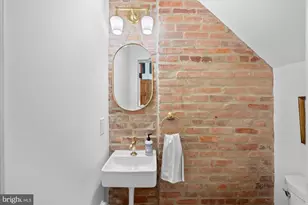 409 Kentucky Ave SE, Washington, DC 20003 - Photo 9