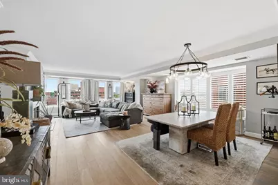 1080 Wisconsin Avenue NW #3016, Washington, DC 20007 - Photo 3