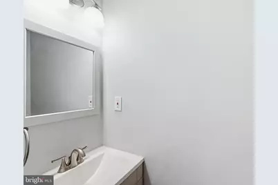 1102 Barnaby Terrace SE, Washington, DC 20032 - Photo 17