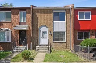 1102 Barnaby Terrace SE, Washington, DC 20032 - Photo 3