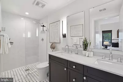 2642 39th Street NW #6, Washington, DC 20007 - Photo 19