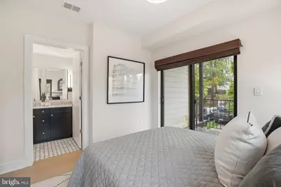 2642 39th Street NW #6, Washington, DC 20007 - Photo 17