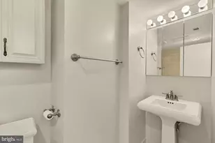 2114 N St NW, Washington, DC 20037 - Photo 17