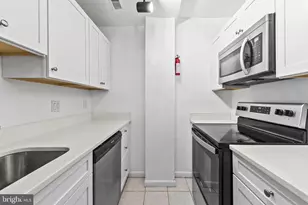1303 P St NW, Washington, DC 20005 - Photo 7