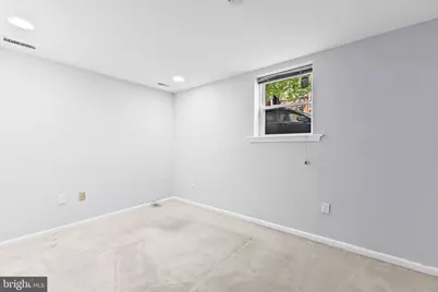 1303 P Street NW #2, Washington, DC 20005 - Photo 11