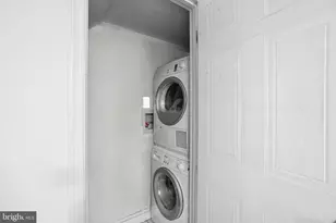 301 G St NE, Washington, DC 20002 - Photo 9