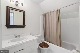 301 G St NE, Washington, DC 20002 - Photo 15
