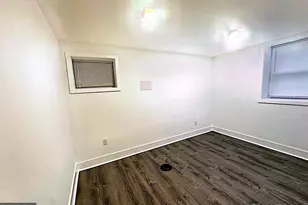 733 Gresham Pl NW, Washington, DC 20001 - Photo 11