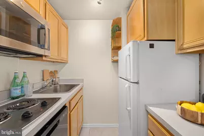 2141 I Street NW #204, Washington, DC 20037 - Photo 7