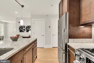 2818 Connecticut Ave NW, Washington, DC 20008 - Photo 17