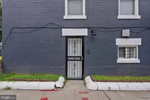 141 Uhland Terrace NE, Washington, DC 20002 - Photo 3