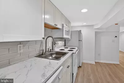 141 Uhland Terrace NE, Washington, DC 20002 - Photo 7
