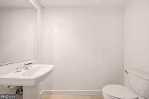 912 F St NW, Washington, DC 20004 - Photo 13